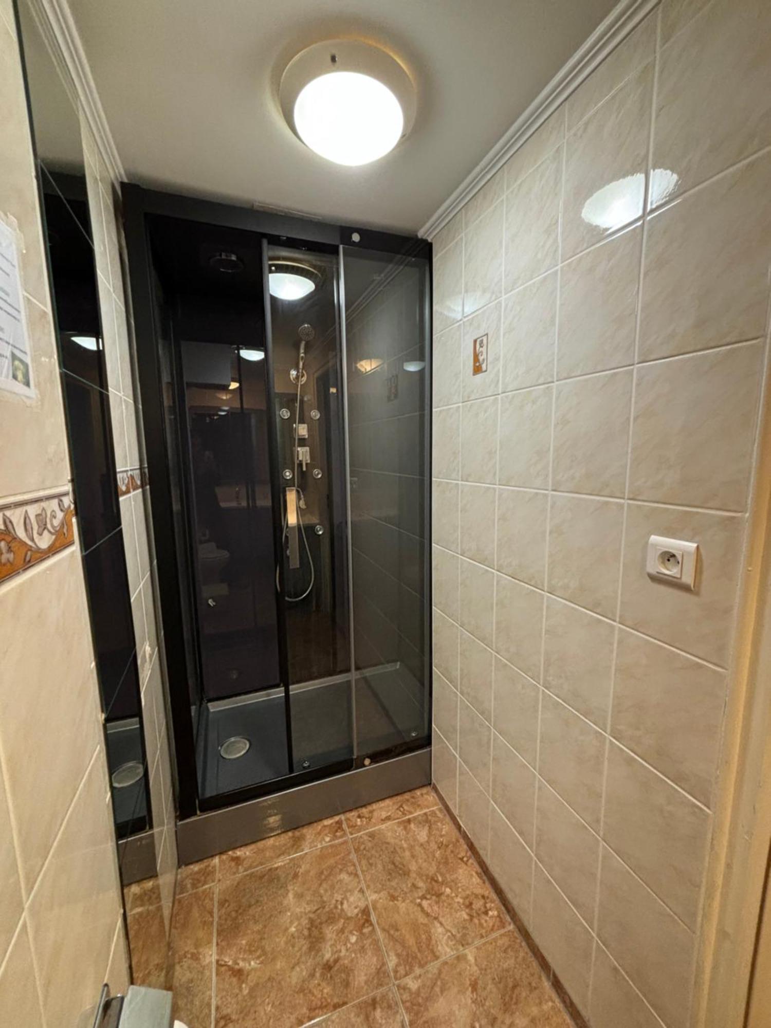 Le Divona Hotel