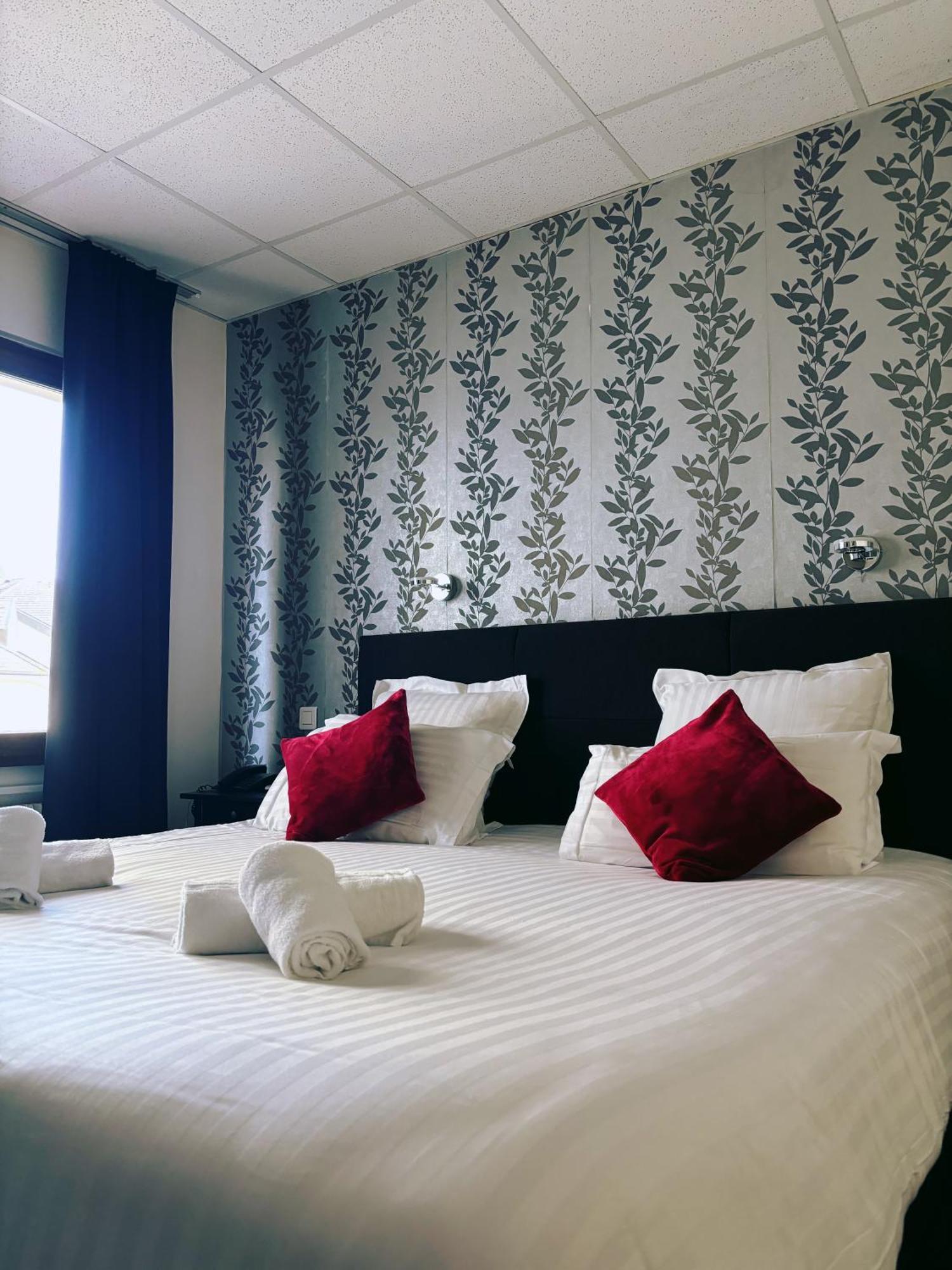 Le Divona Hotel 3*