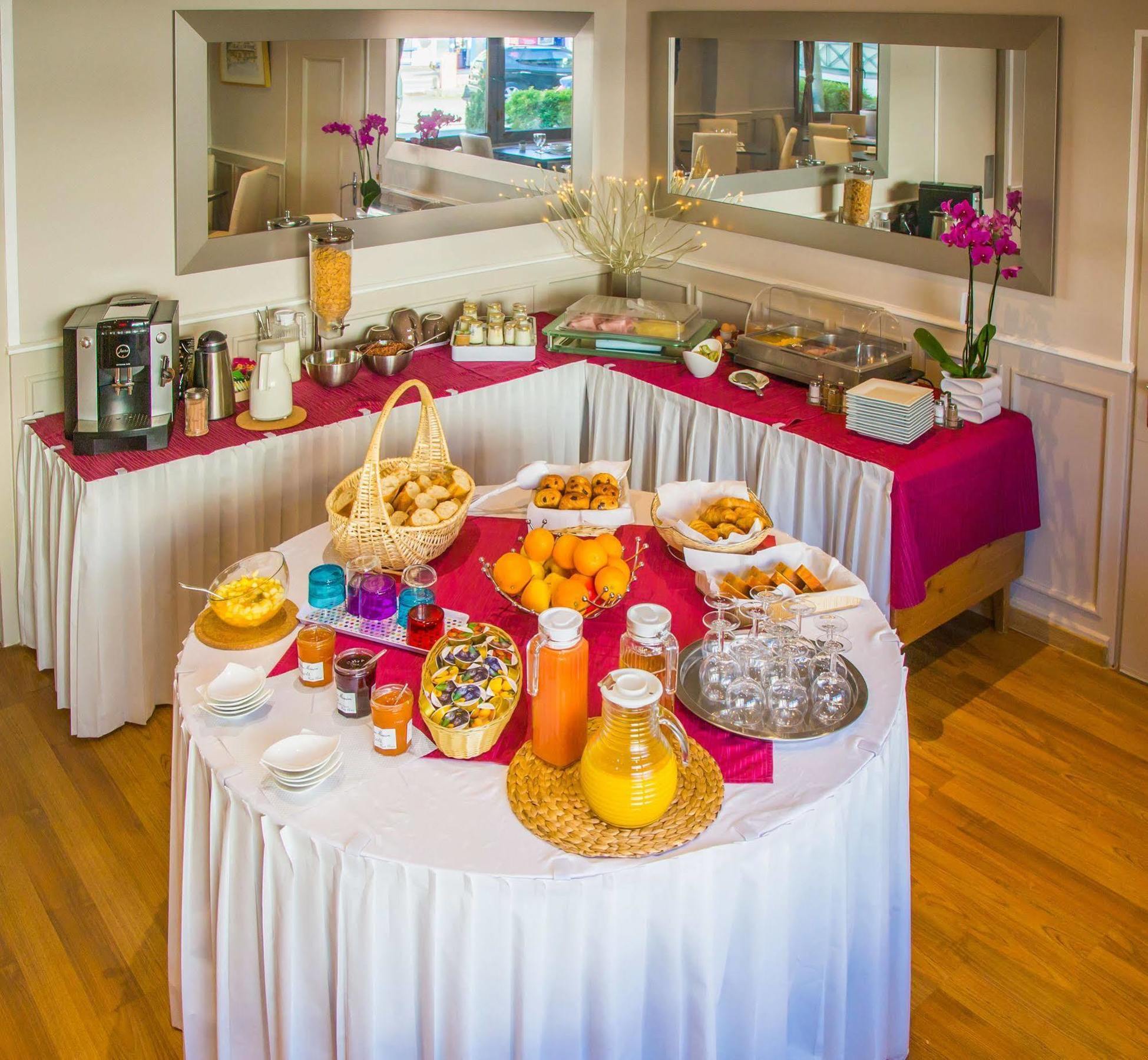 Hotel Le Divona Divonne-les-Bains