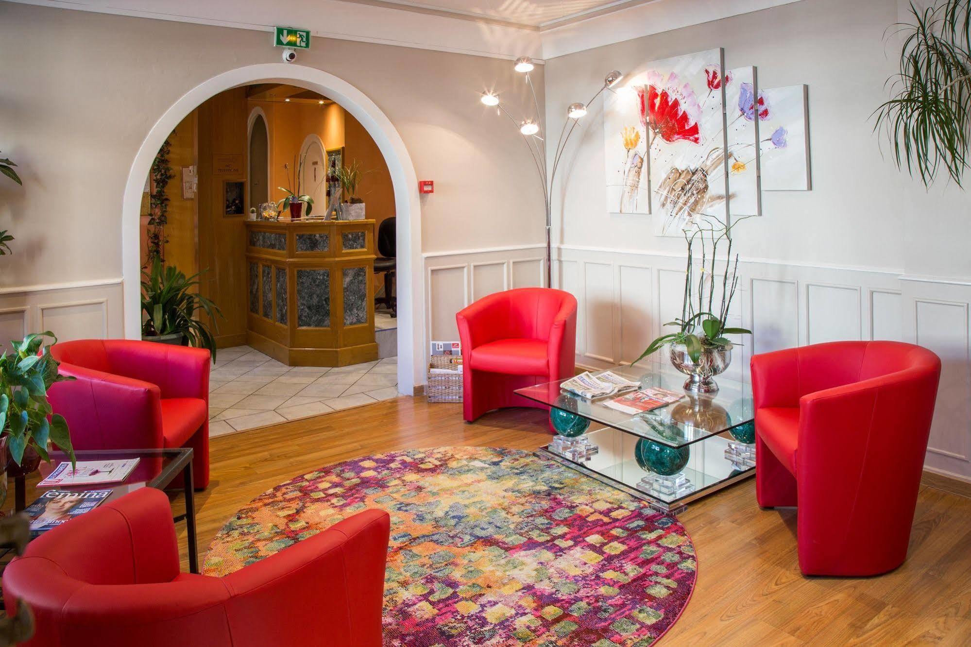 Hotel Le Divona 3*